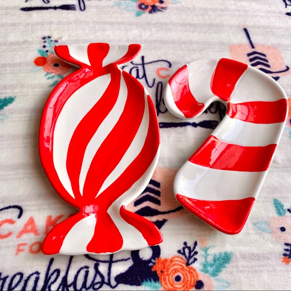 🎄 Christmas Candy Cane Peppermint Dishes 🎄 - Picture 3 of 3